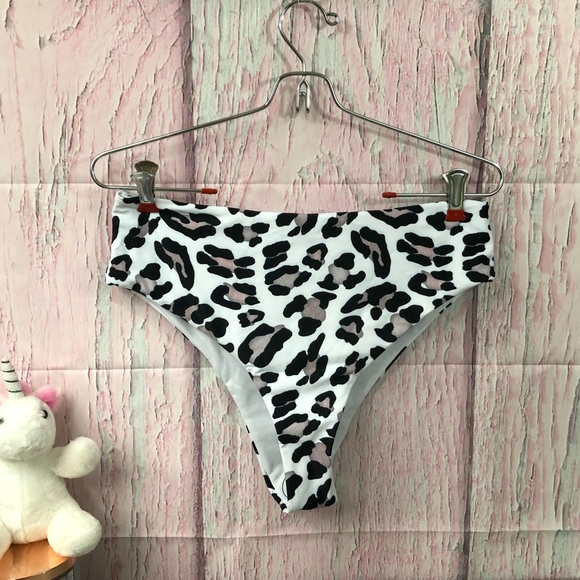 Other - Leopard Print Bikini Bottom sz L NWOT